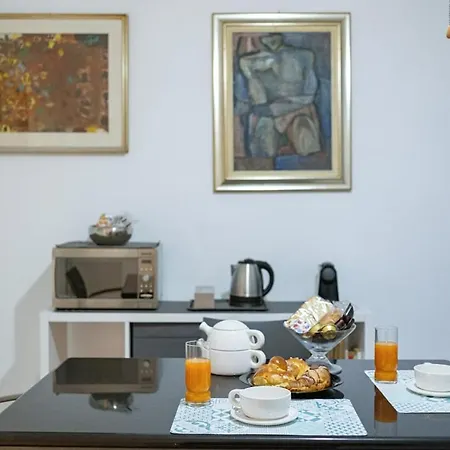 Casa Klaire Апартаменты